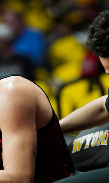 No. 7 San Diego State beats Wyoming 72-52 to stay undefeated